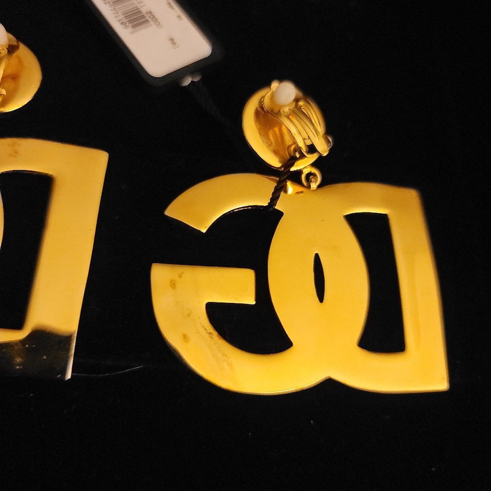 AUTHENTIC DOLCE & GABBANA OVERSIZED DG CLIP ON EARRINGS NEW - Picture 10 of 15